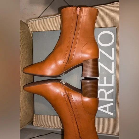 NWT Arezzo Women's Rebecca Mid-Block Leather Booties - Size 8.5 - Picture 6 of 14